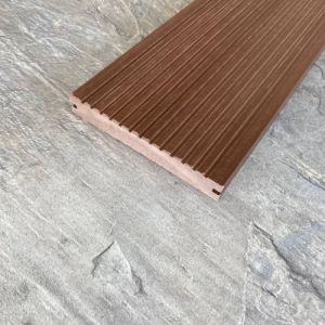 Террасная доска ДПК Solid Полнотелая 150х21 Каштан от производителя  Latitudo по цене 880 р