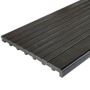 Ступень из ДПК Latitudo Step-320 Полнотелая Графит от производителя  Latitudo по цене 2 916 р