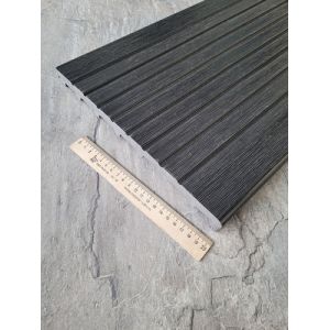 Ступень из ДПК Latitudo Step-320 Полнотелая Графит от производителя  Latitudo по цене 2 916 р