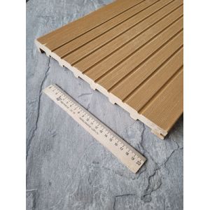 Ступень из ДПК Latitudo Step-320 Полнотелая Орех от производителя  Latitudo по цене 2 916 р